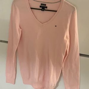 Tommy Hilfiger women’s sweater size medium.